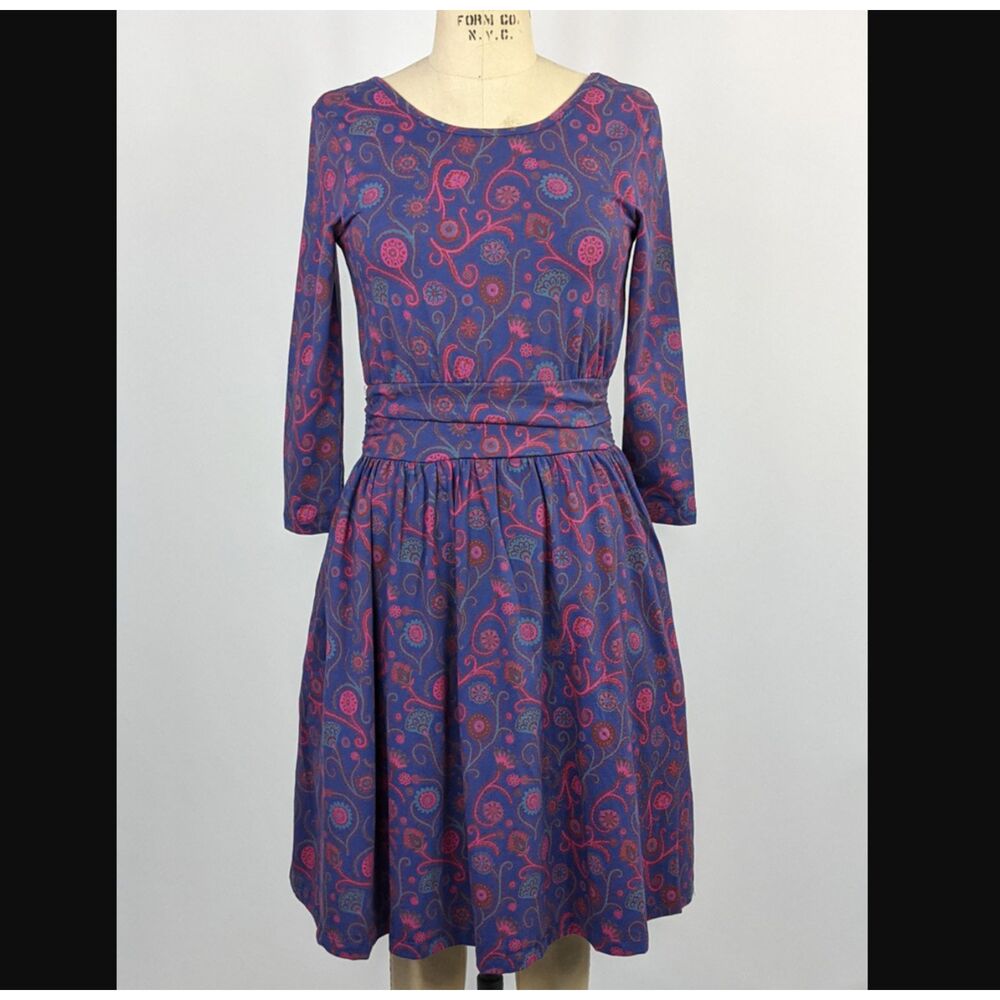 Novela Dress in Magenta Suzani by Mata Traders Purple Pink, Sz Small
